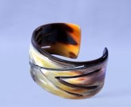 Vòng Tay Sừng Trâu 13