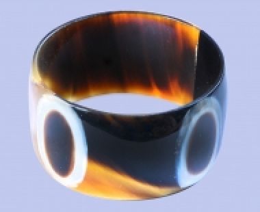 Vòng Tay Sừng Trâu 11